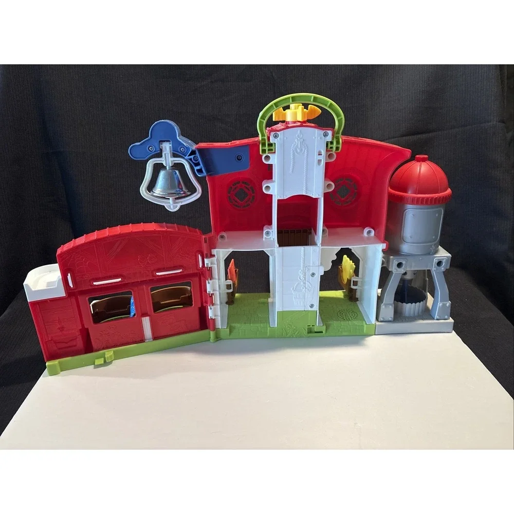 Fisher Price Little People Farm Barn Yard Play Set W/Sound 2016
